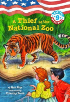A_thief_at_the_National_Zoo